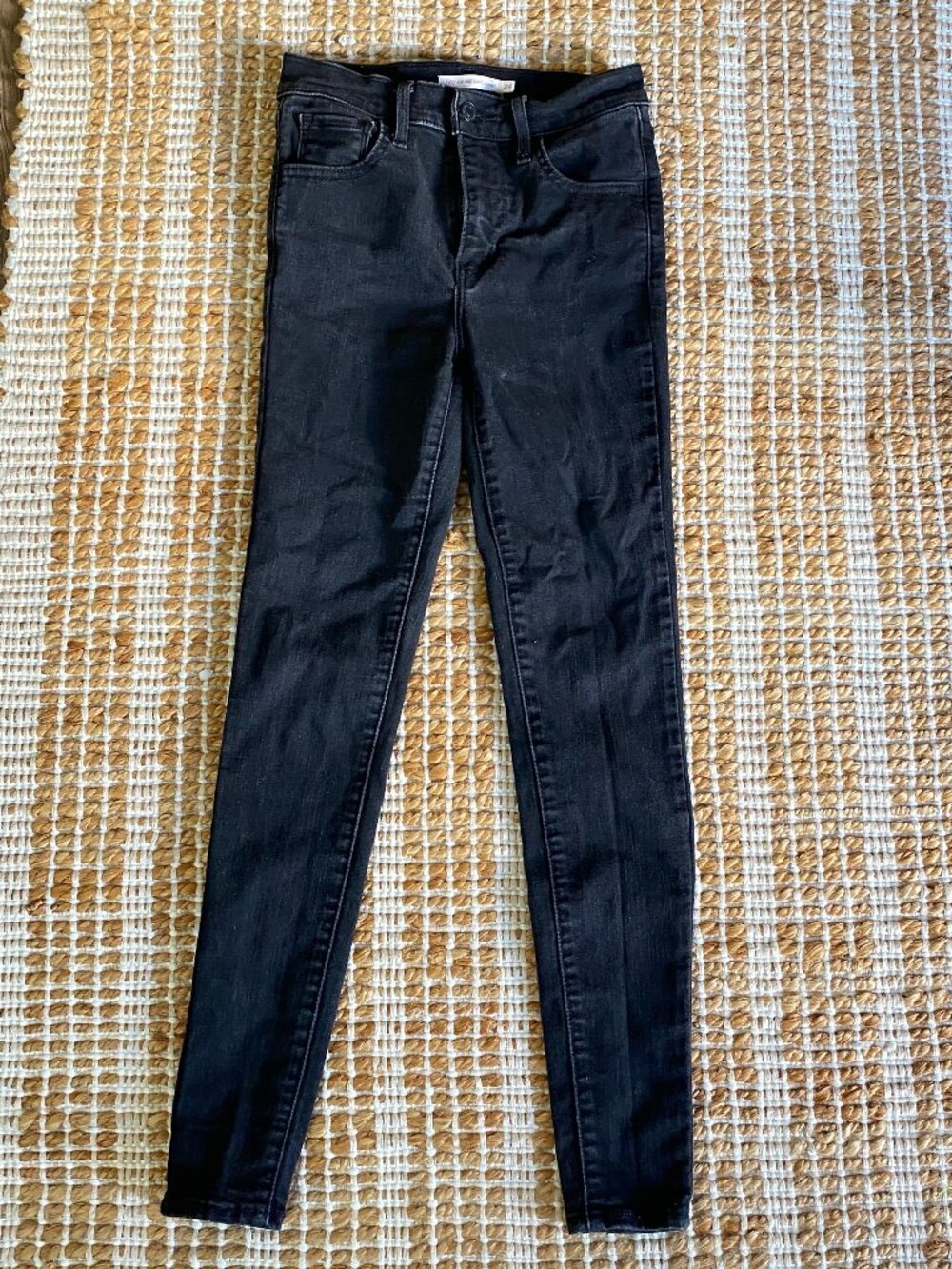 Levi's 721 High Rise Super Skinny Jeans Black Wash Size 24